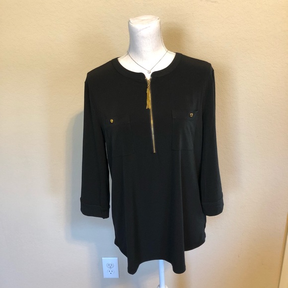 Ellen Tracy Tops - 💕Black Ellen Tracy Top💕